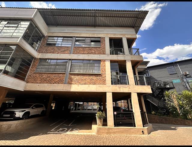 531M² OFFICE TO LET IN MILPARK